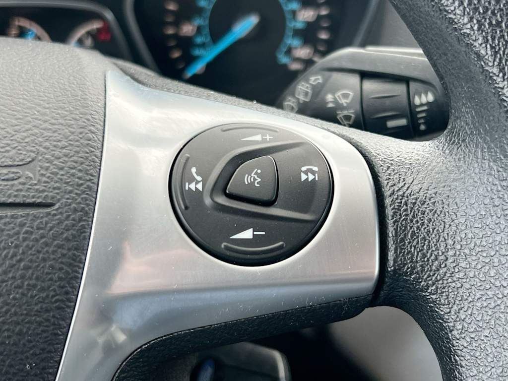 Thumbnail: 2016 Ford Escape - 29