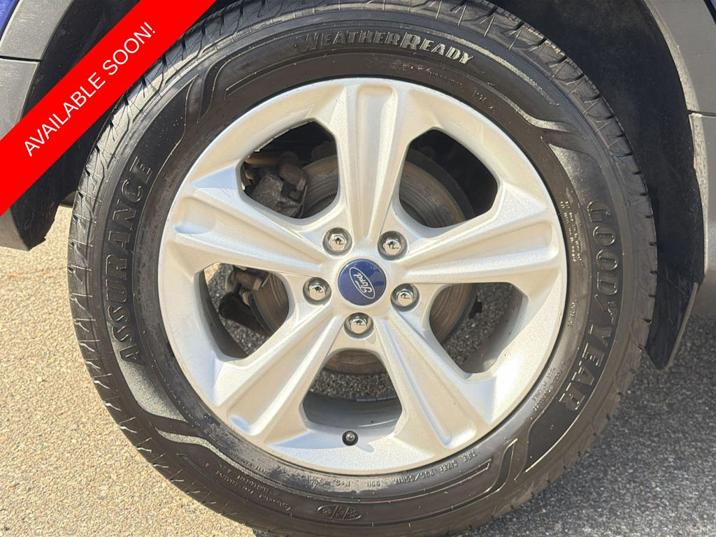 Thumbnail: 2015 Ford Escape - 8