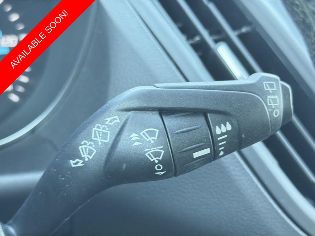 Thumbnail: 2015 Ford Escape - 31
