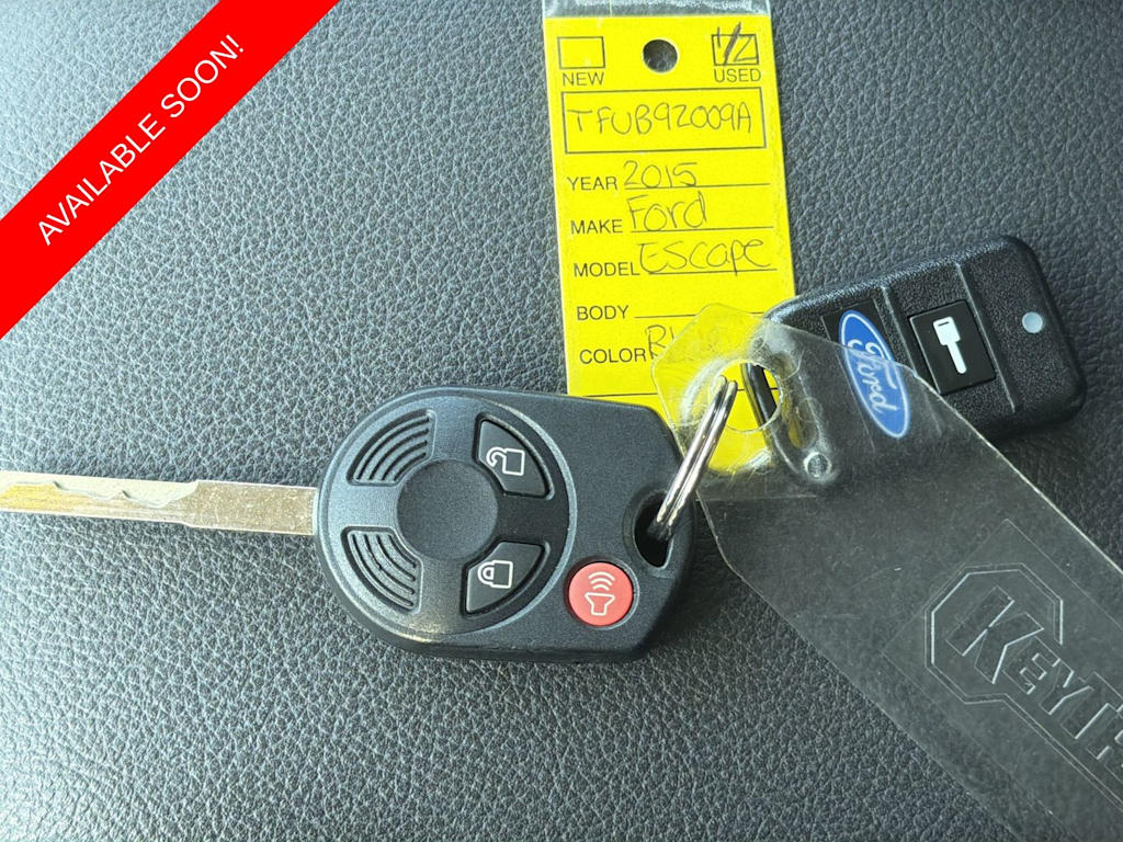 Thumbnail: 2015 Ford Escape - 17