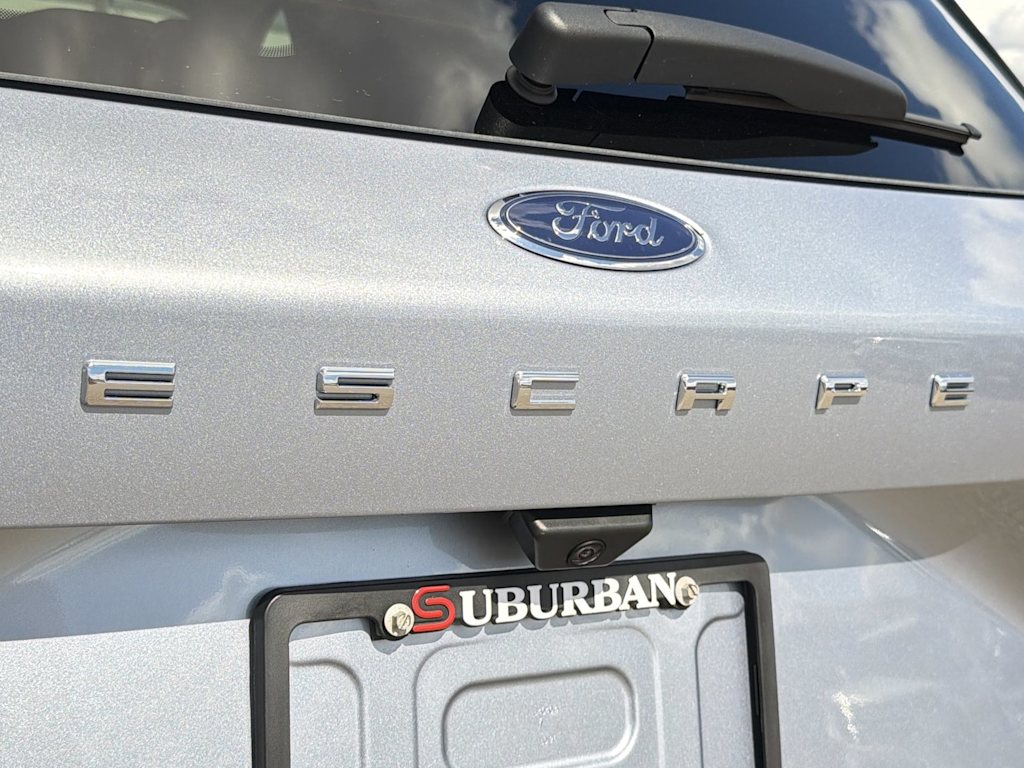 Thumbnail: 2022 Ford Escape - 23