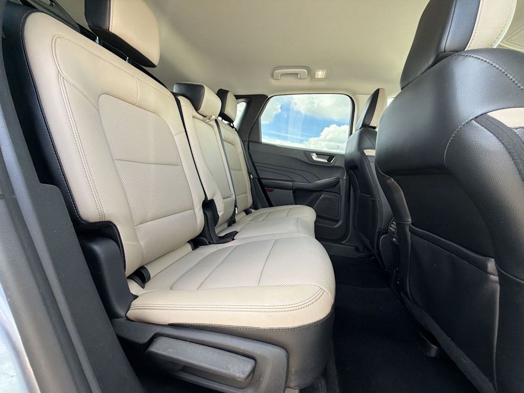 Thumbnail: 2022 Ford Escape - 26