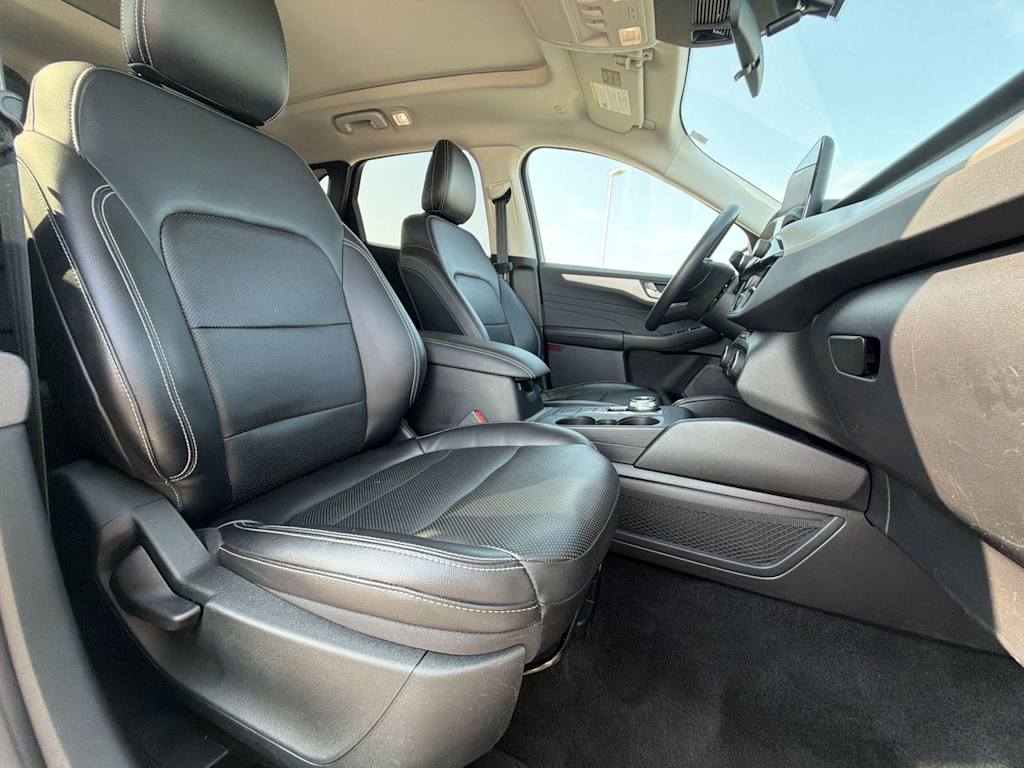 Thumbnail: 2022 Ford Escape - 27