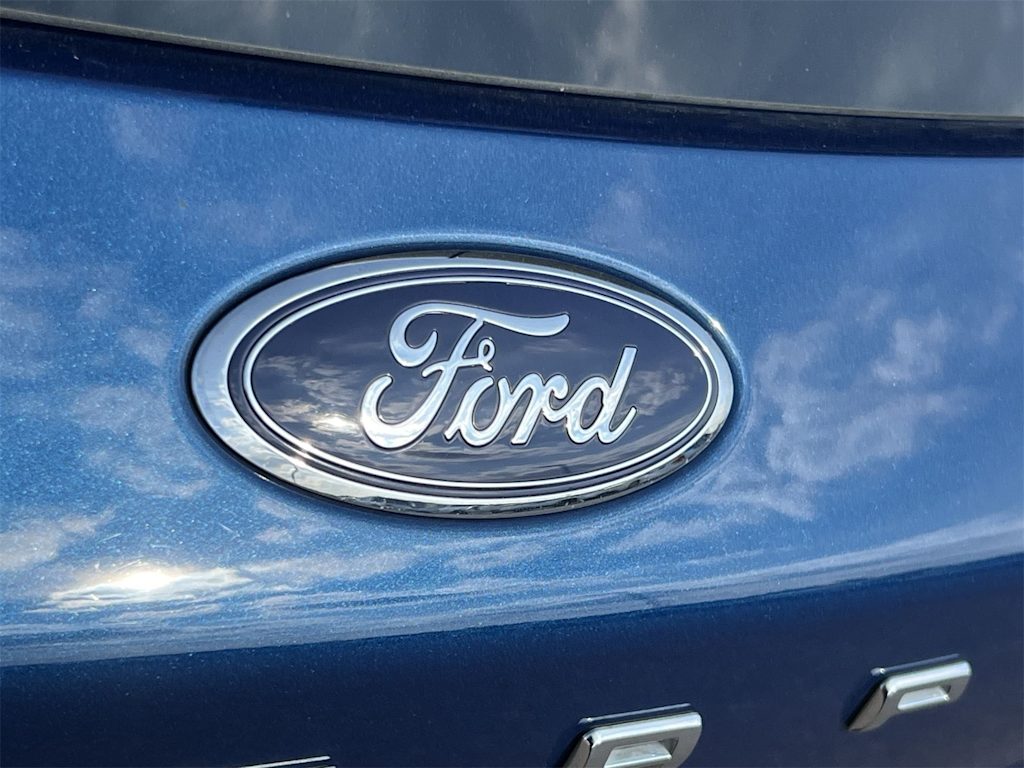 Thumbnail: 2022 Ford Escape - 7