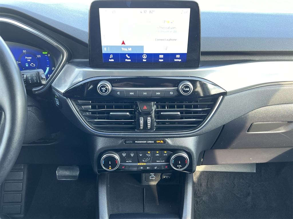 Thumbnail: 2022 Ford Escape - 14