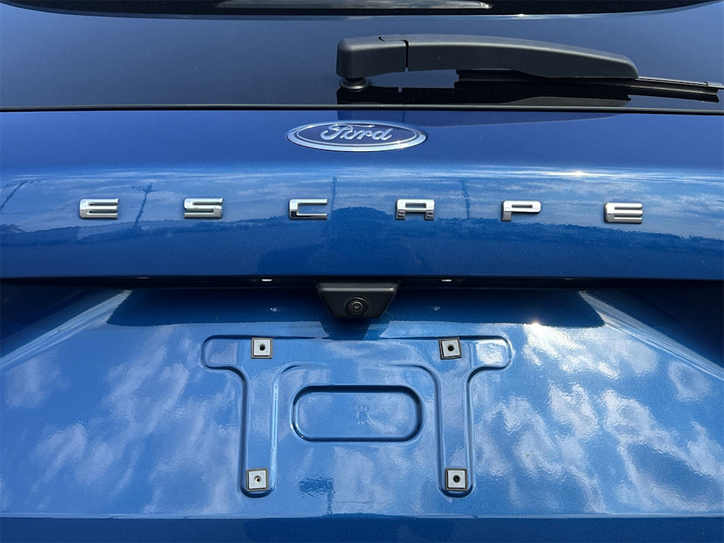 Thumbnail: 2022 Ford Escape - 24