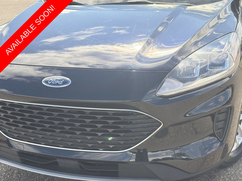 Thumbnail: 2021 Ford Escape - 23