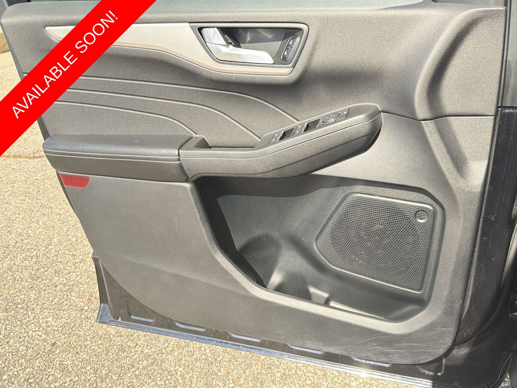 Thumbnail: 2021 Ford Escape - 33