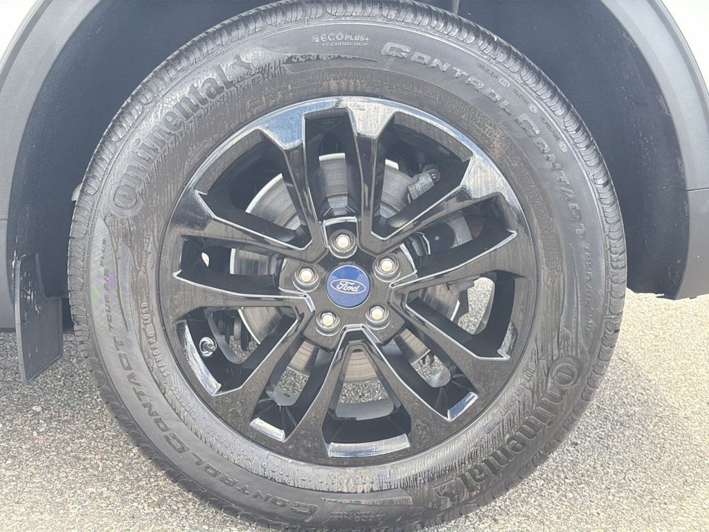 Thumbnail: 2021 Ford Escape - 8