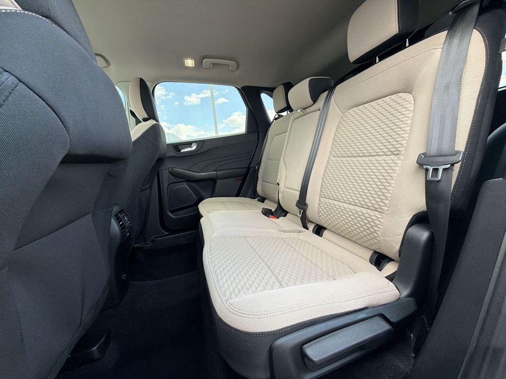 Thumbnail: 2021 Ford Escape - 25