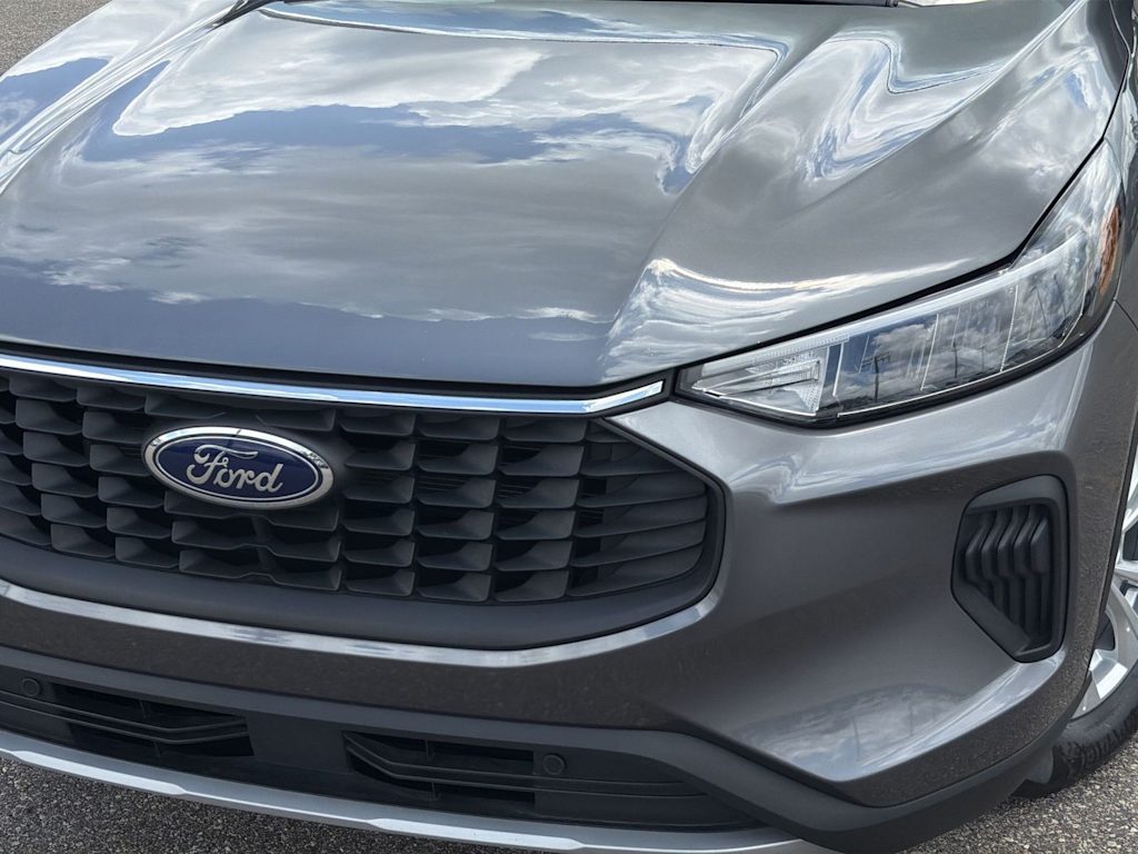 Thumbnail: 2024 Ford Escape - 22