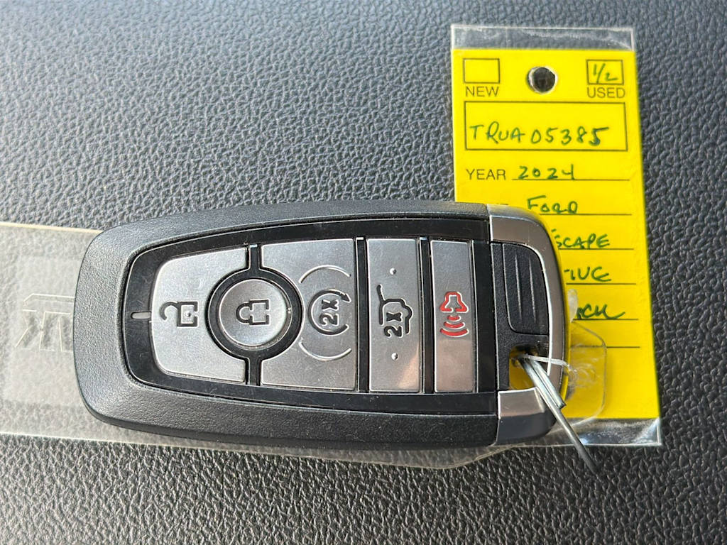 Thumbnail: 2024 Ford Escape - 15