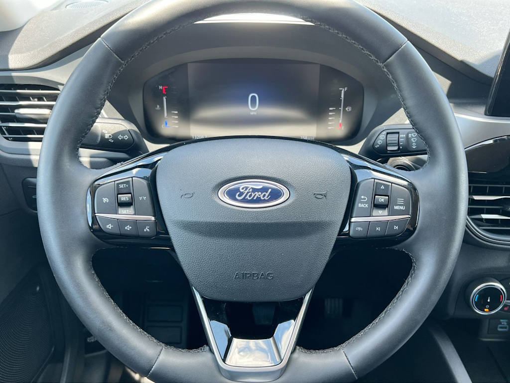 Thumbnail: 2023 Ford Escape - 2