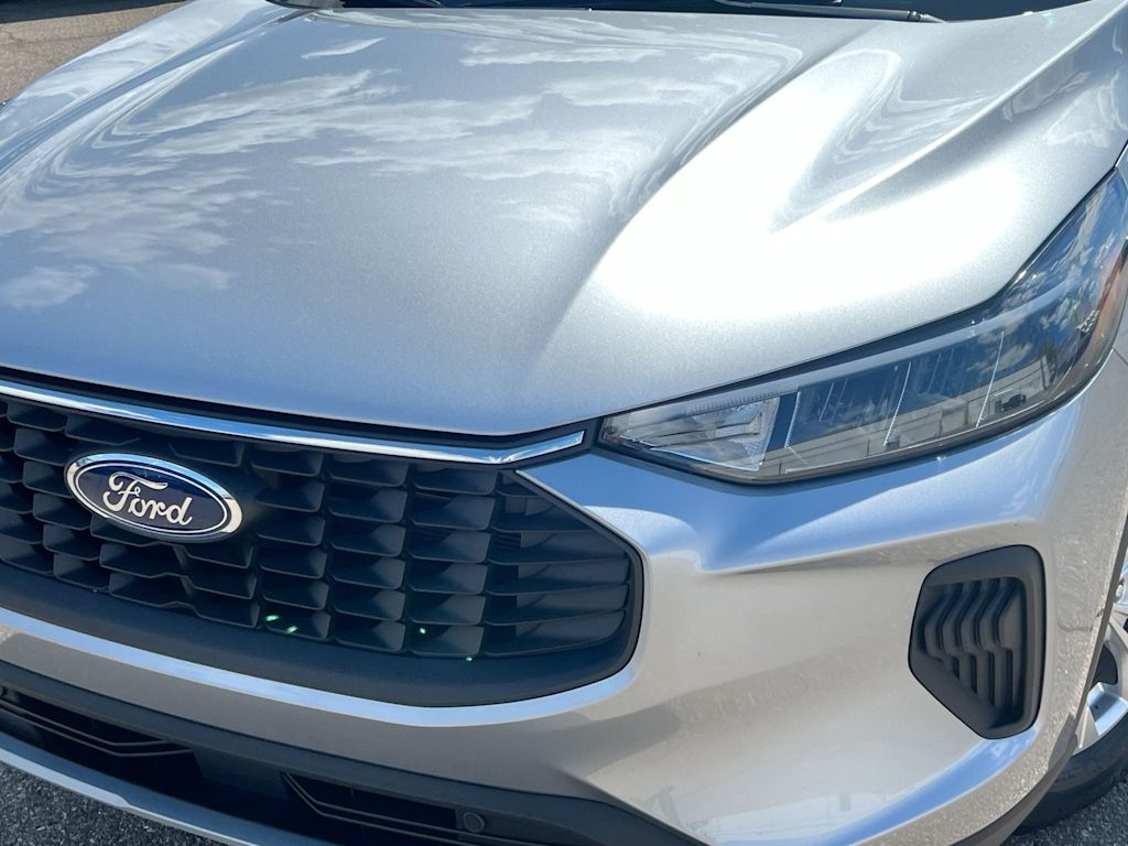 Thumbnail: 2024 Ford Escape - 21