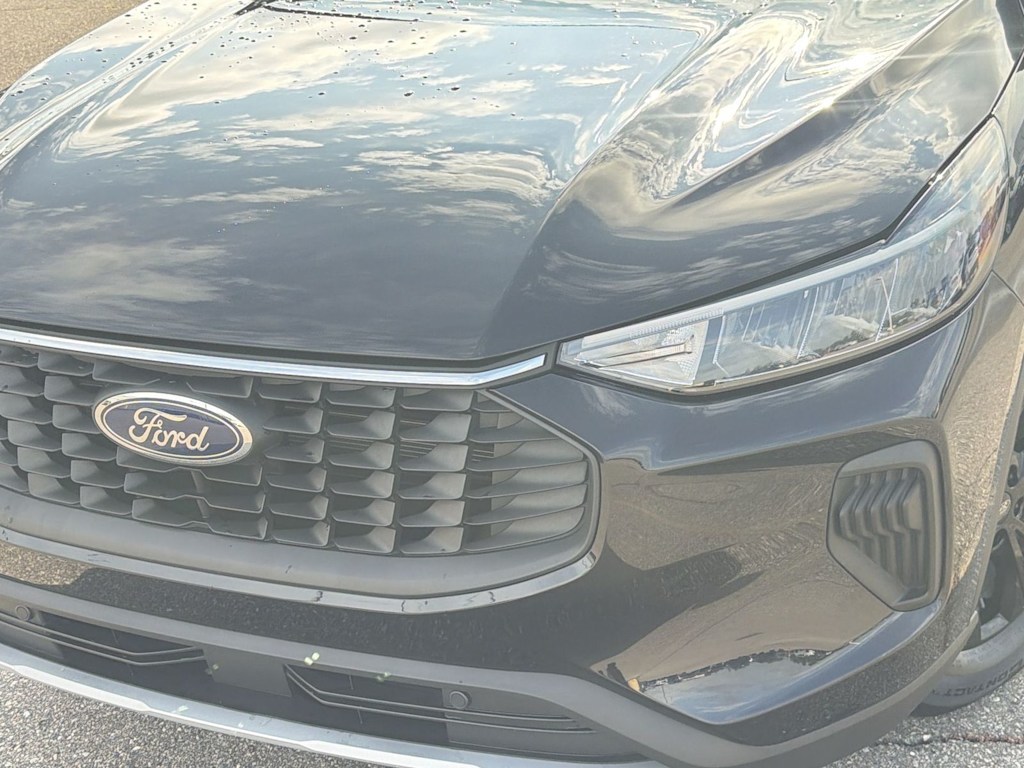 Thumbnail: 2024 Ford Escape - 22