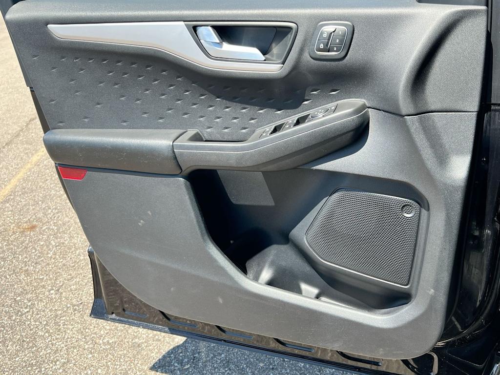 Thumbnail: 2020 Ford Escape - 34