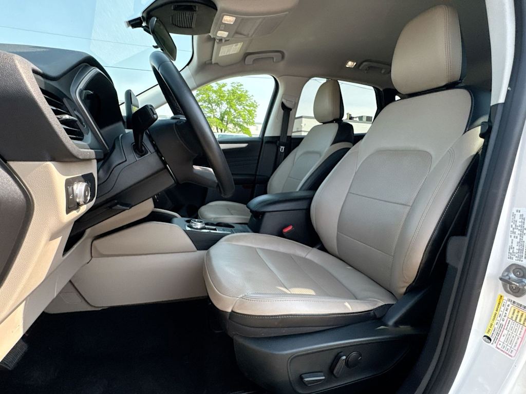 Thumbnail: 2022 Ford Escape - 11