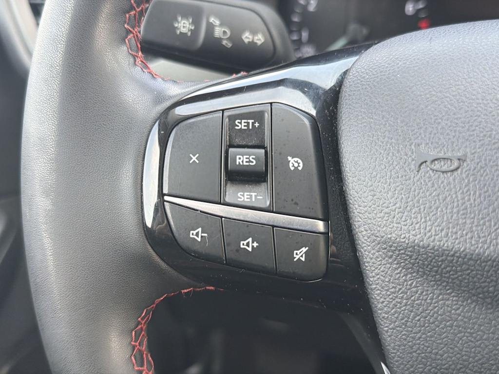 Thumbnail: 2021 Ford Escape - 29