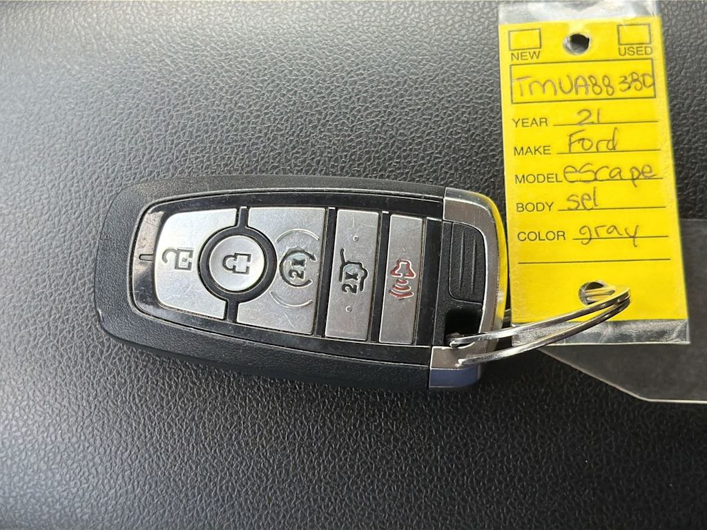 Thumbnail: 2021 Ford Escape - 17