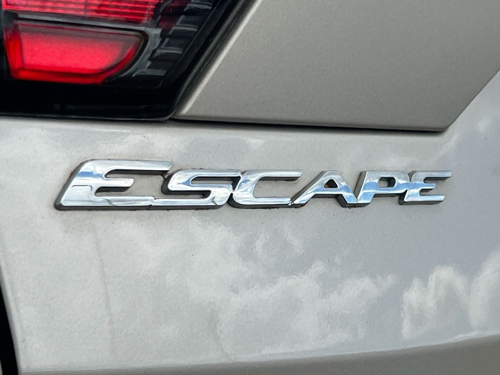 Thumbnail: 2018 Ford Escape - 24