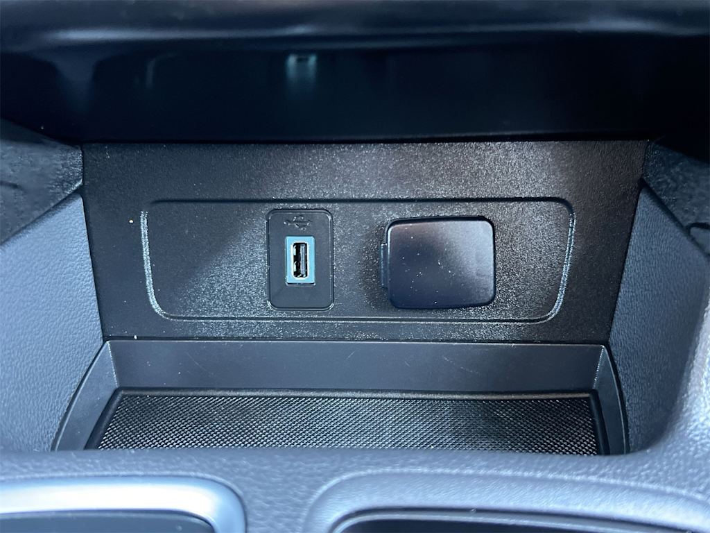 Thumbnail: 2019 Ford Escape - 14