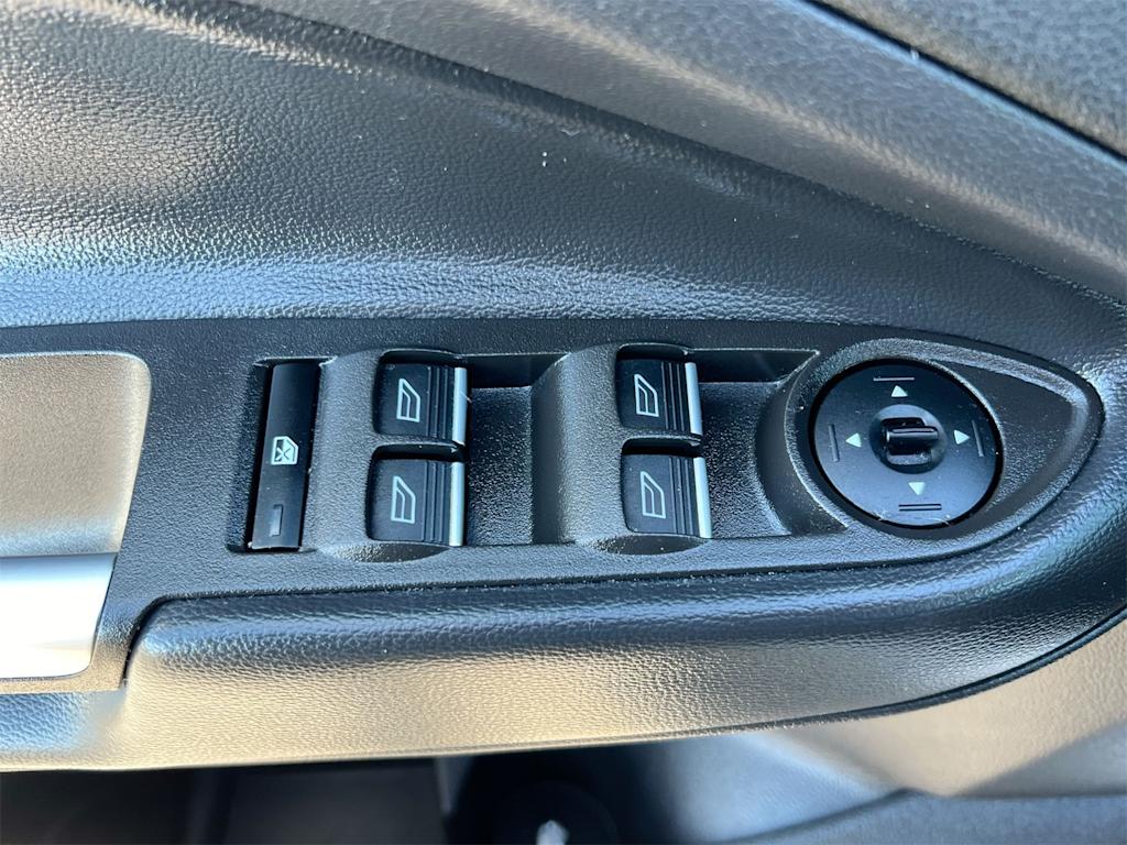 Thumbnail: 2019 Ford Escape - 24