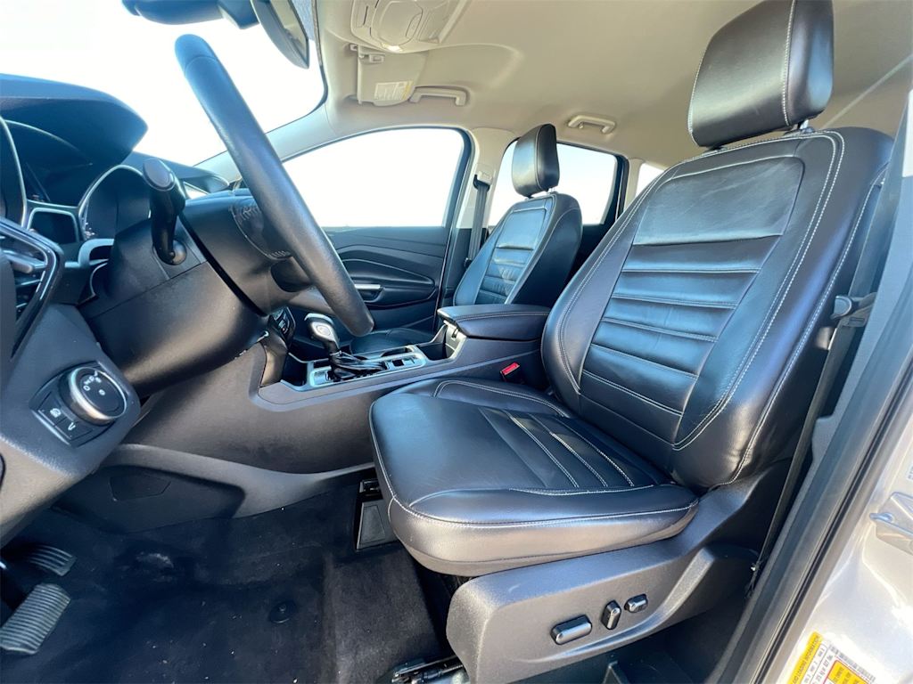 Thumbnail: 2019 Ford Escape - 23