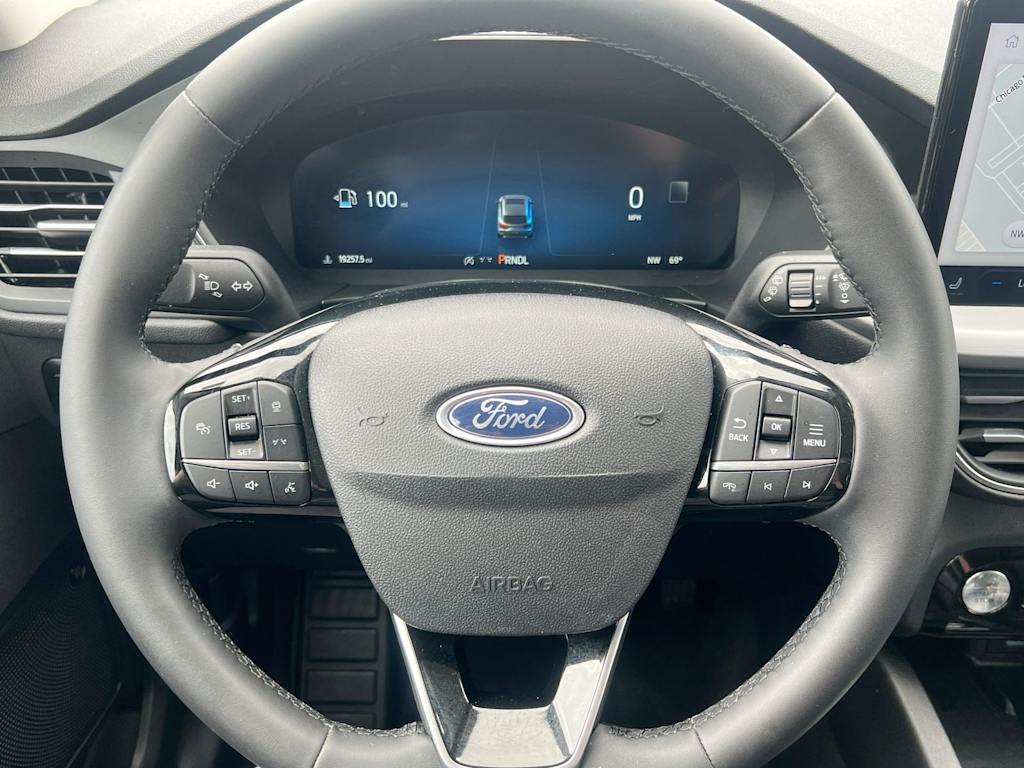 Thumbnail: 2023 Ford Escape - 9