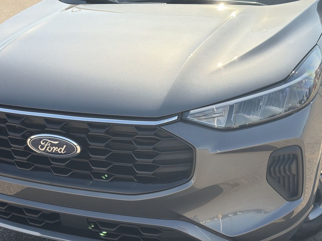 Thumbnail: 2024 Ford Escape - 21