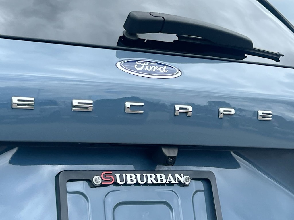 Thumbnail: 2023 Ford Escape - 7