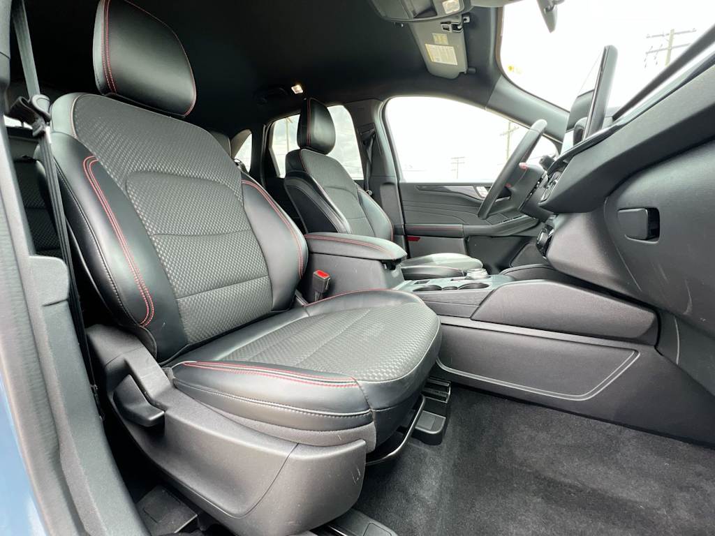 Thumbnail: 2023 Ford Escape - 26
