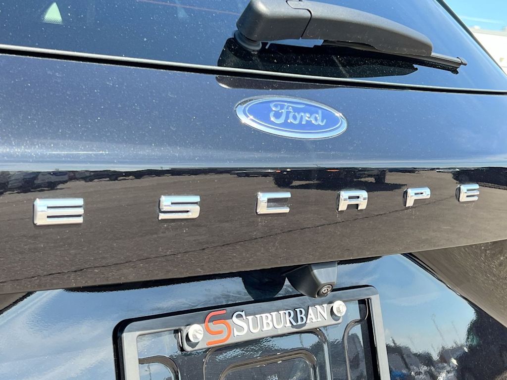 Thumbnail: 2023 Ford Escape - 7