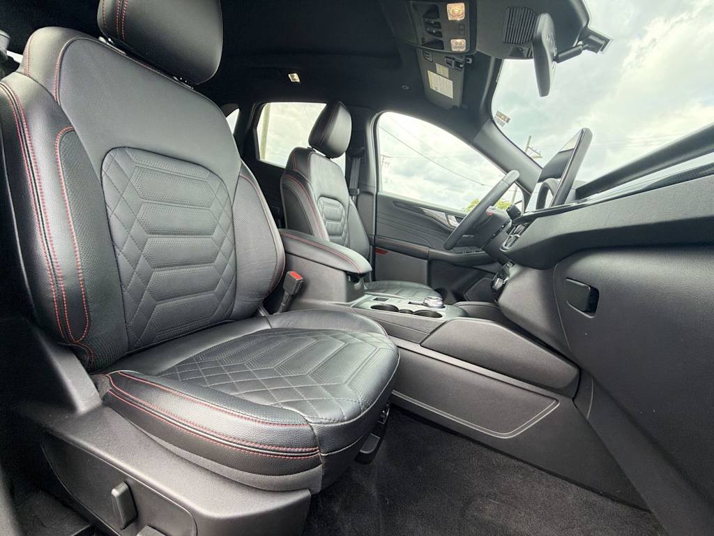 Thumbnail: 2023 Ford Escape - 27