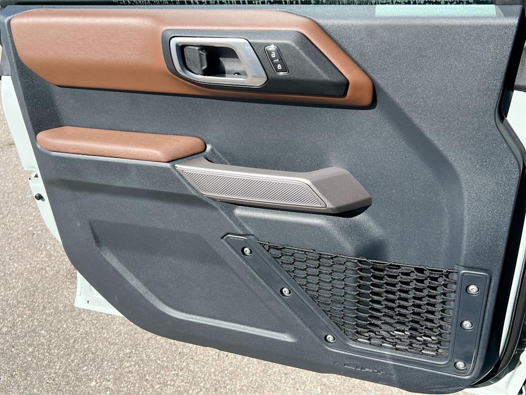 Thumbnail: 2023 Ford Bronco - 32