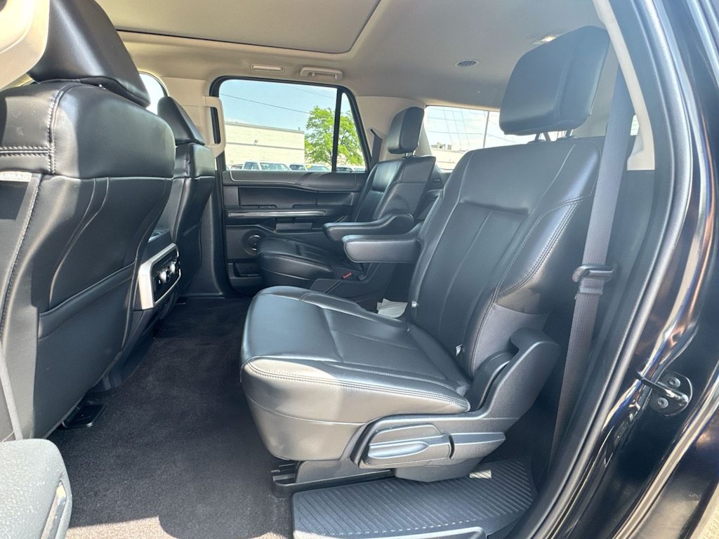 Thumbnail: 2022 Ford Expedition MAX - 26