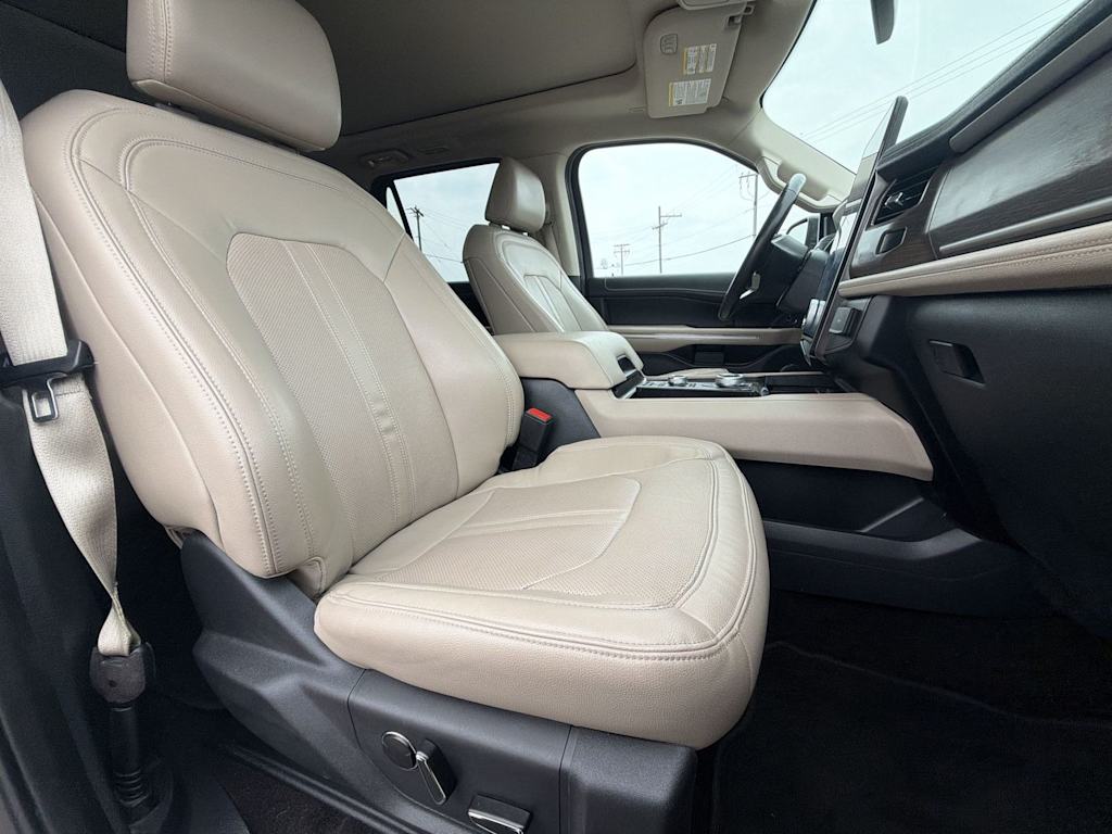 Thumbnail: 2023 Ford Expedition MAX - 28