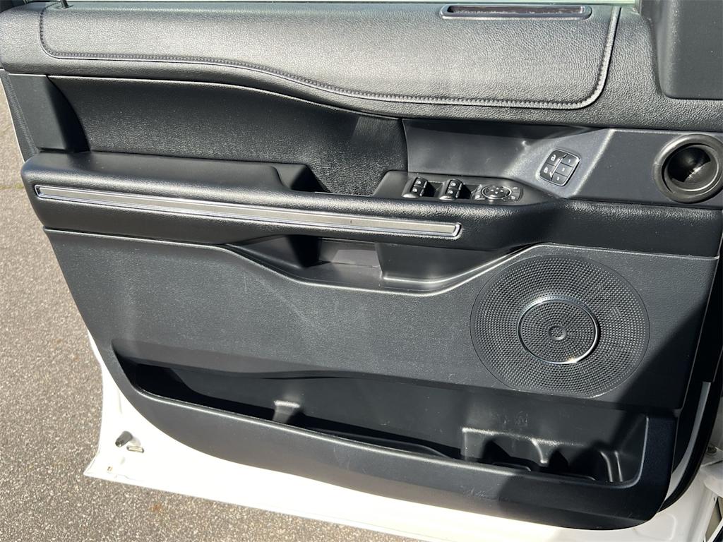 Thumbnail: 2019 Ford Expedition - 33