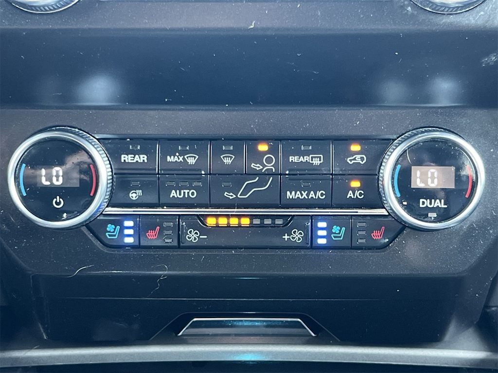 Thumbnail: 2019 Ford Expedition - 31