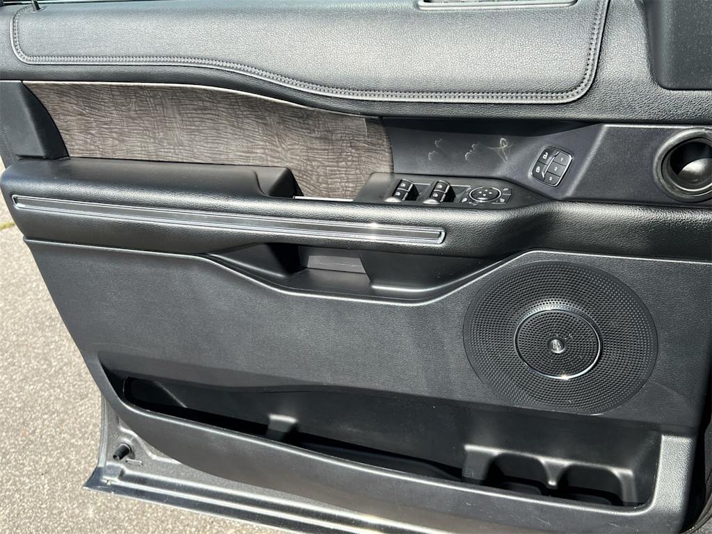 Thumbnail: 2019 Ford Expedition - 33