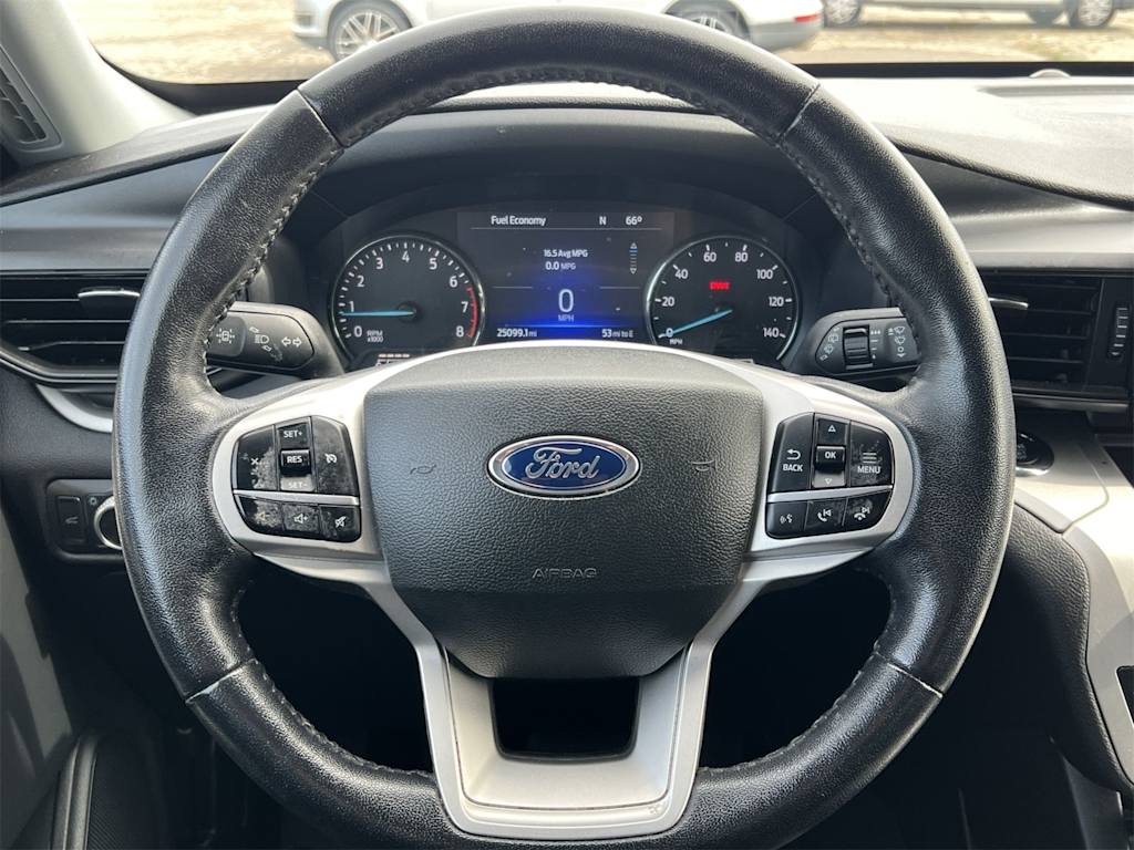 Thumbnail: 2022 Ford Explorer - 10