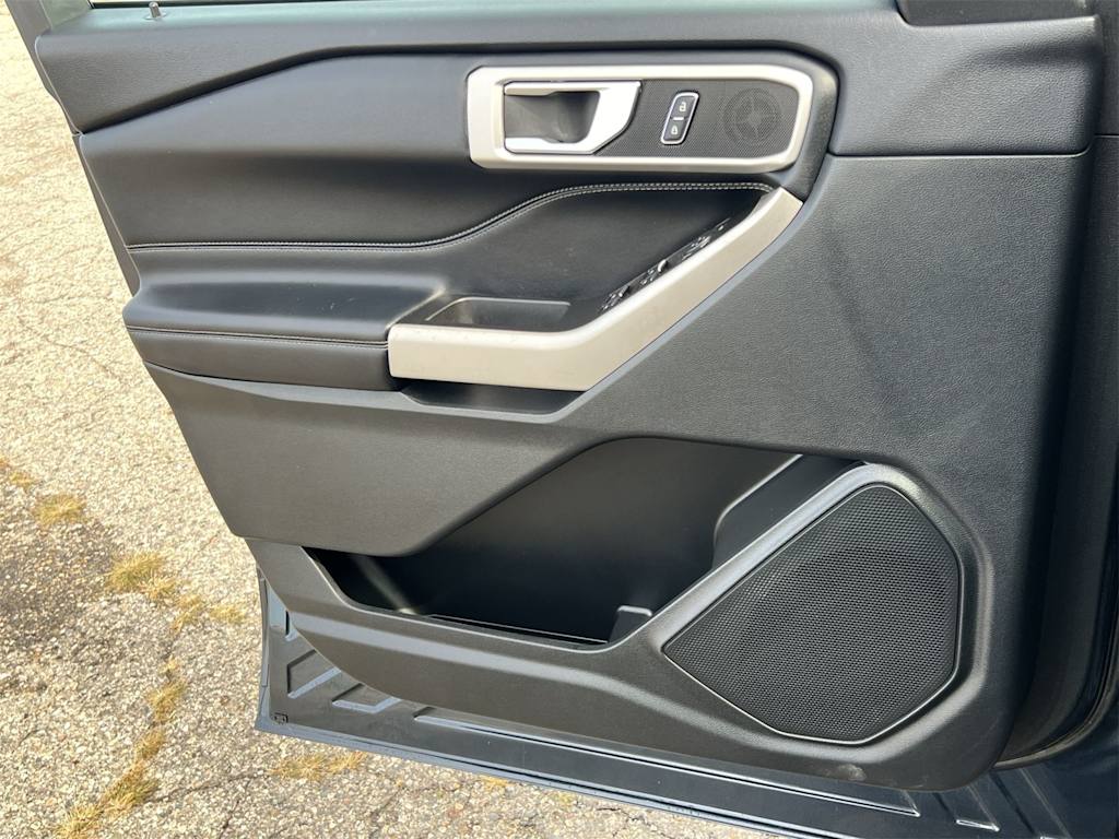 Thumbnail: 2022 Ford Explorer - 34