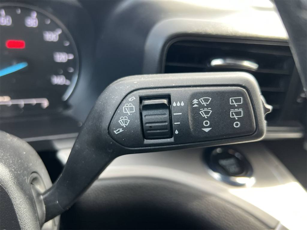 Thumbnail: 2022 Ford Explorer - 31