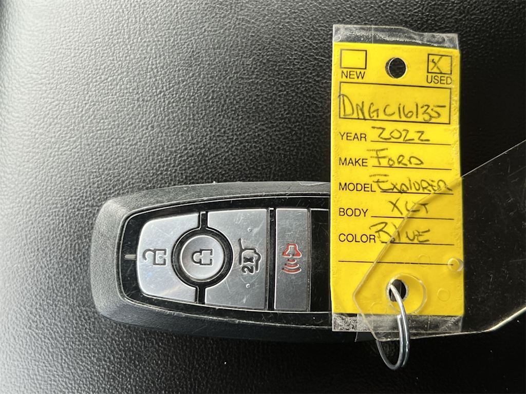 Thumbnail: 2022 Ford Explorer - 17