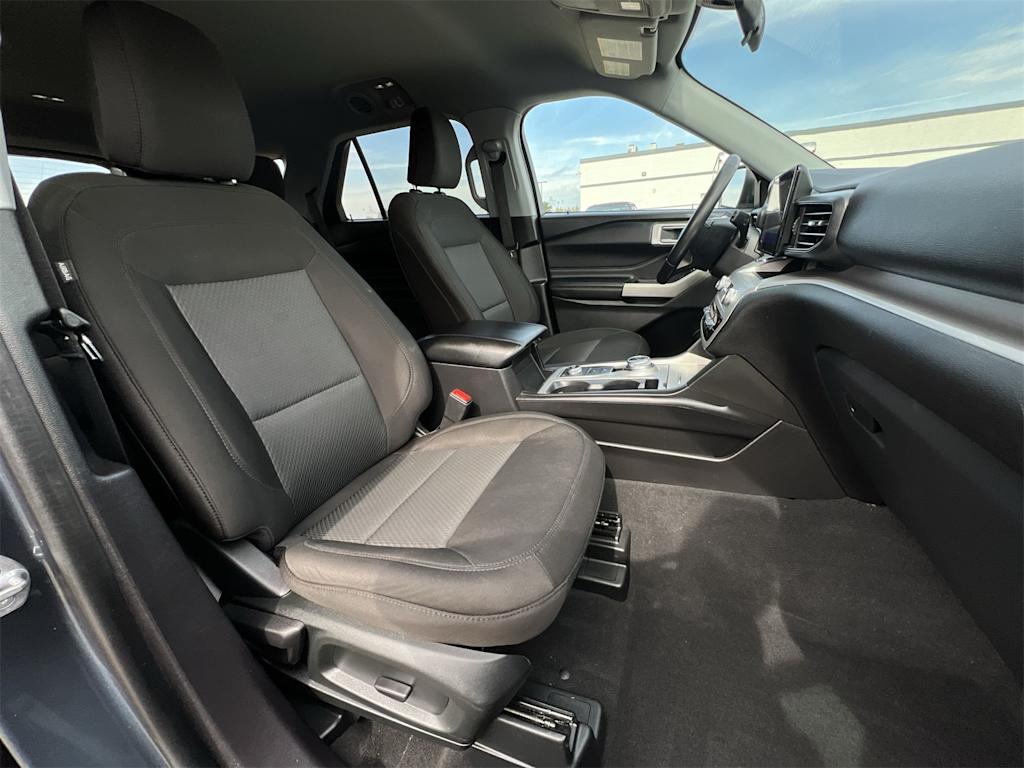 Thumbnail: 2022 Ford Explorer - 28