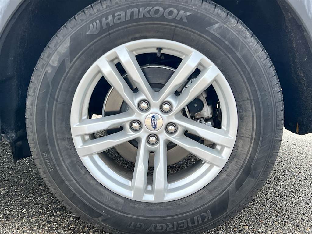 Thumbnail: 2022 Ford Explorer - 8