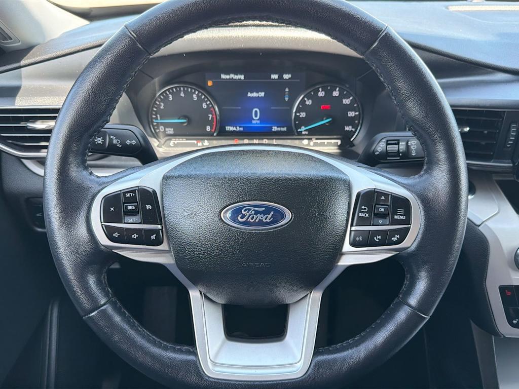 Thumbnail: 2023 Ford Explorer - 9