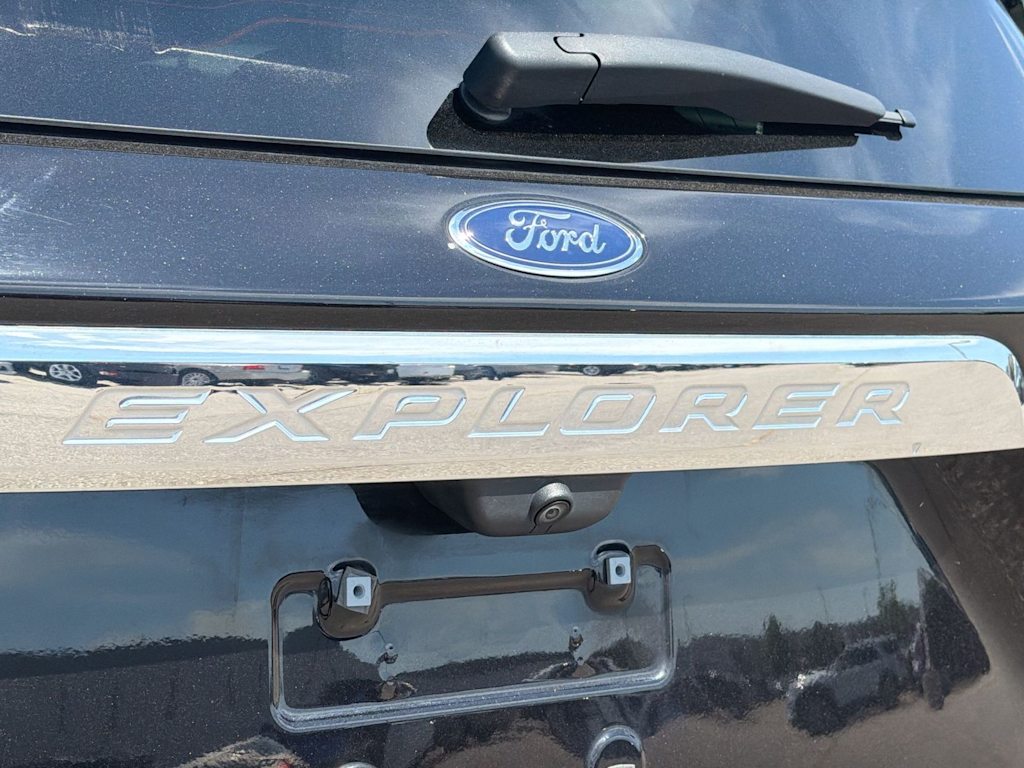 Thumbnail: 2023 Ford Explorer - 24