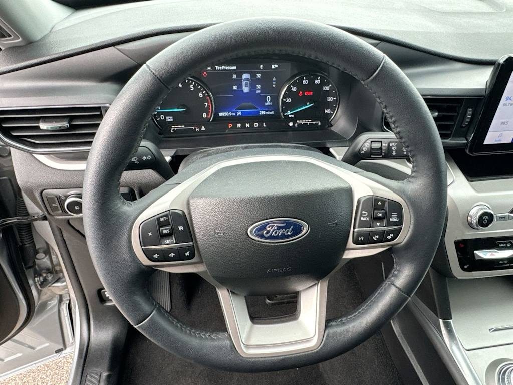 Thumbnail: 2024 Ford Explorer - 9