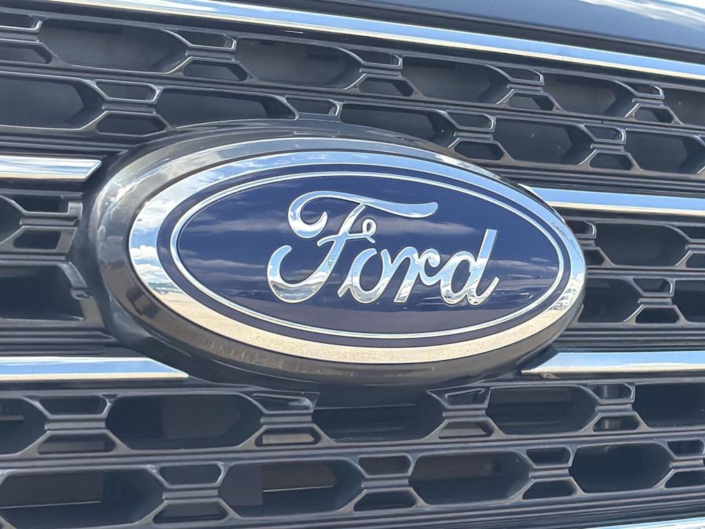 Thumbnail: 2023 Ford Explorer - 7