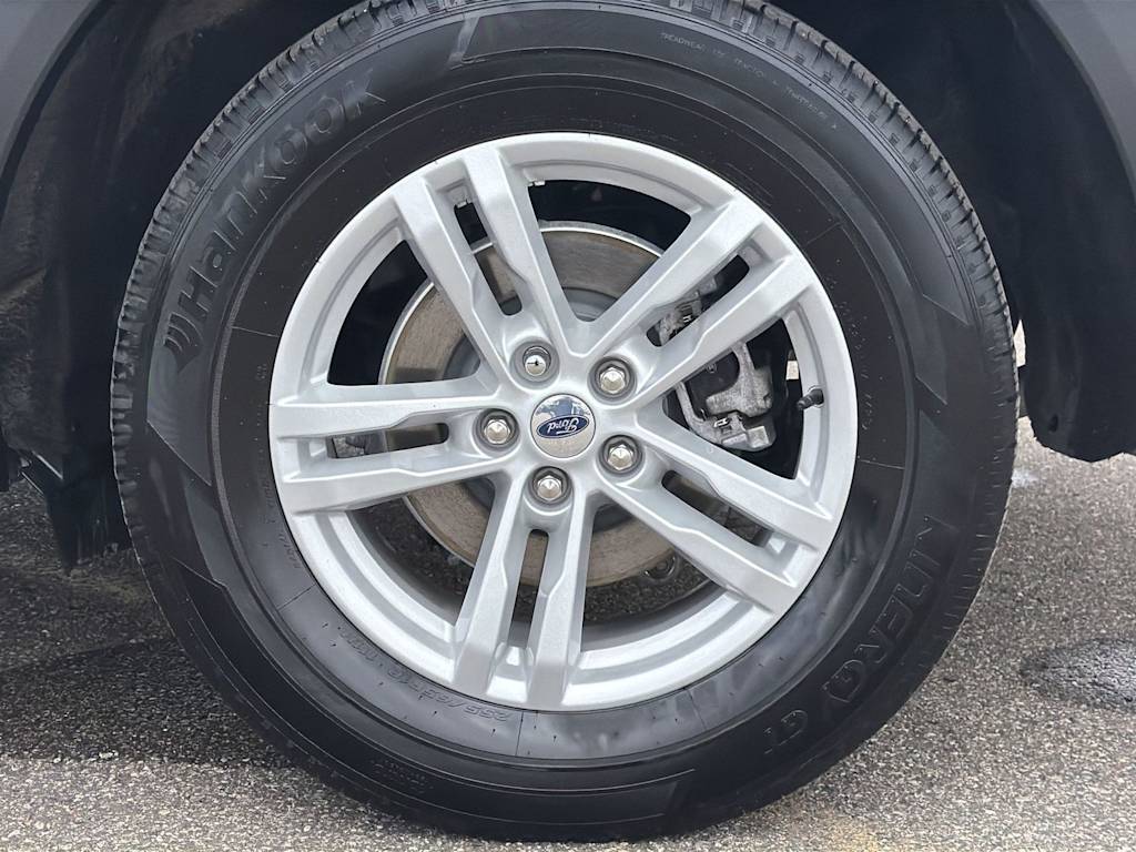 Thumbnail: 2024 Ford Explorer - 8
